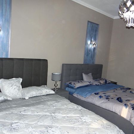 Huge Entire Apartment For Couples ,Families & Groups -Up To 5 Guests- With Free Pool, Steam & Sauna ,Jvc,Дубай Экстерьер фото